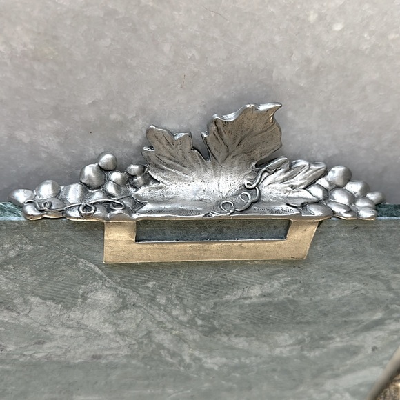 Seagull Pewter Green Marble Grapes Design Serving Cheese Board Set - Picture 3 of 8